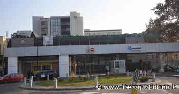 Covid, la tragedia di Capodanno a Modena: Carlo e Luciana, marito e moglie morti nel giro di 24 ore - Liberoquotidiano.it