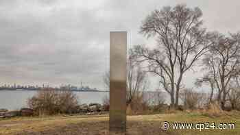 Mysterious monolith appears seemingly overnight along Toronto's shoreline - CP24 Toronto's Breaking News