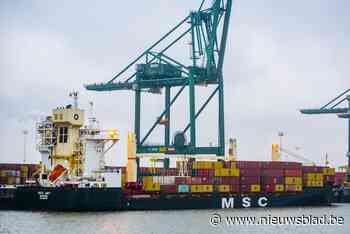 Schip kan Antwerpse haven tijdlang niet uit door positieve coronatest