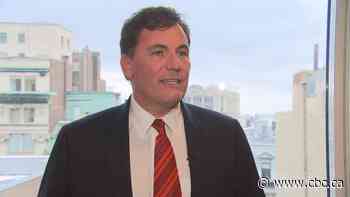 Federal government to close sickness benefit 'loophole' for quarantining travellers: LeBlanc