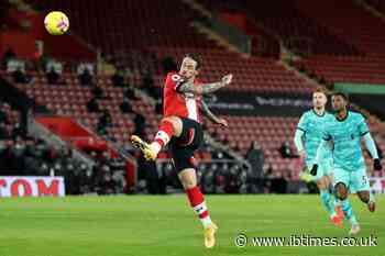 Liverpool loses to Southampton, opens door for Manchester United