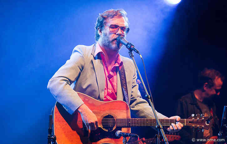 “Bean Dad” John Roderick apologises for offensive slurs in old tweets