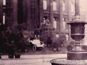 Car v horse debate ended on Bolton Town Hall steps - The Bolton News