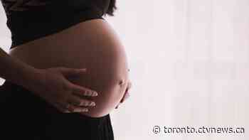 Ontario doctors urge high-risk pregnant, breastfeeding women to get access to COVID-19 vaccines