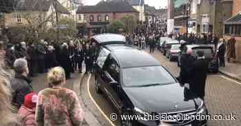 Twickenham residents say goodbye to ferryman Francis Spencer
