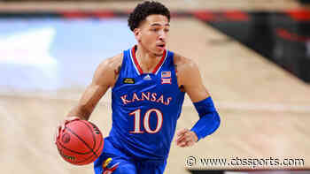 Dribble Handoff: Surprise star players emerging during the 2020-21 college basketball season
