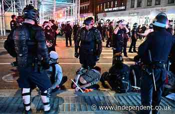 BLM protests vs pro-Trump rioters: Pictures show the stark difference in police response