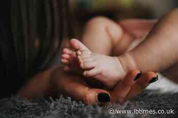 Study suggests moms can transmit cancer to babies during childbirth
