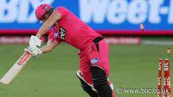 Big Bash League: Sydney Sixers suffer heavy defeat against Perth Scorchers