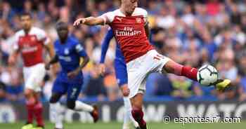 Unai Emery não quer que Mesut Özil fique no Arsenal, diz jornal inglês - R7