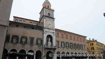 Comune di Modena, via libera all’aumento stipendi: 320mila euro per i dirigenti - La Gazzetta di Modena
