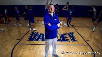 Court Report: Drake passed twice on Darian DeVries as its coach, but is 13-0, on verge of cracking AP Top 25
