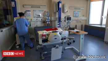 Coronavirus: Belfast Trust cancels urgent cancer surgeries