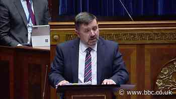 Coronavirus: Breaking rules 'like slapping nurse in the face' says Swann