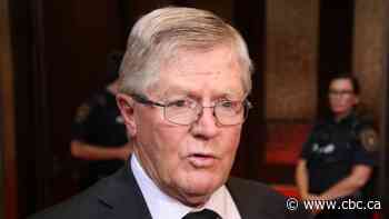 Senator co-signed order barring international travel during pandemic — then went to Mexico