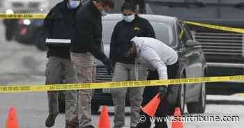 Witnesses: Robbinsdale police shoot, kill knife-wielding man