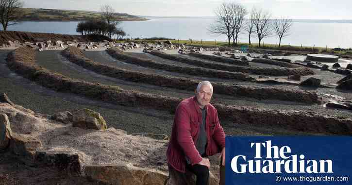 'It's about finding yourself': Cornish hedgers plan record-breaking labyrinth