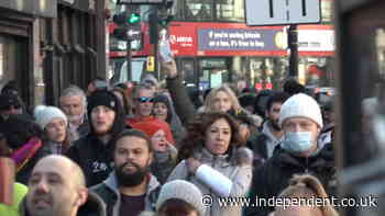 Arrests as anti-lockdown protesters converge on Clapham Common