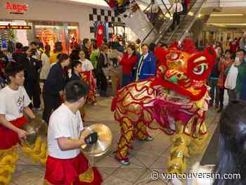 Douglas Todd: Chinese consumers swiftly changing Vancouver, Toronto - Vancouver Sun