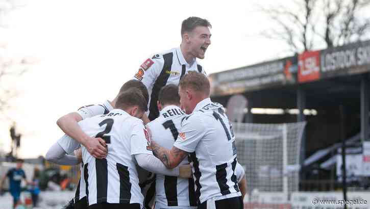 Sechstligist Chorley in der vierten Runde: Mit Adeles »Someone Like You« durch den FA Cup - DER SPIEGEL