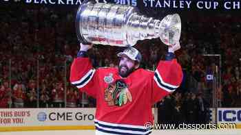 Corey Crawford retires after 13-year Blackhawks career, prior to beginning tenure with Devils