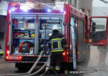 Brandweer rukt uit voor brand in bijgebouwen