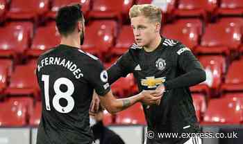 Man Utd's Donny van de Beek transfer blasted in worrying Bruno Fernandes observation - Daily Express