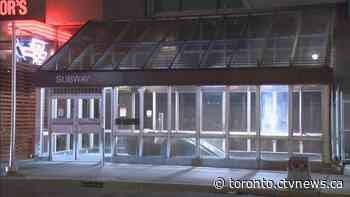 One person arrested after 5 people injured in hammer attack at Bloor station