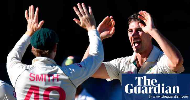 Australia's Pat Cummins strikes late to stunt India's steep third-Test chase