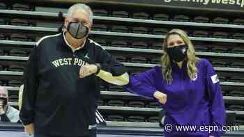 Women's college basketball coaching clash provides ultimate #GirlDad moment - ESPN