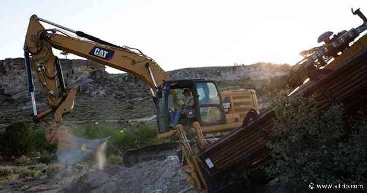 Scott D. Pierce: Discovery Channel looks for gold — and maybe finds outer-space aliens? — in eastern Utah