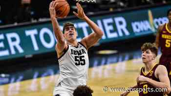 Iowa vs. Minnesota score: Luka Garza leads No. 5 Hawkeyes past No. 16 Gophers to avenge Christmas Day loss
