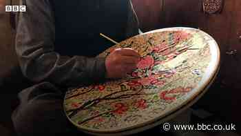 When driving a tuk-tuk pays more than making art