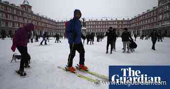 Madrid blanketed by heaviest snowstorm in decades – video
