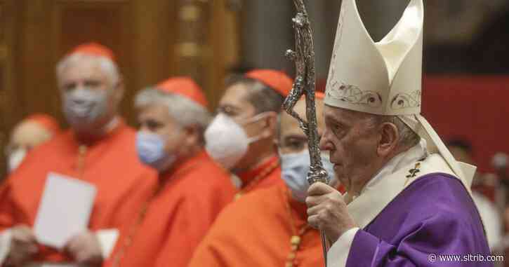Pope says women can read at Mass, but still can’t be priests