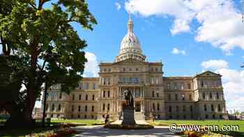 Michigan bans open carry of firearms inside state Capitol building