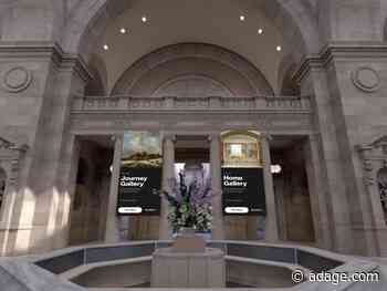 An interactive Met museum demonstrates 5G technology at Verizon's CES