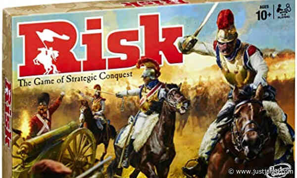 'House of Cards' Creator to Turn 'Risk' Board Game Into a TV Series