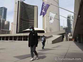 Toronto opening vaccine clinic at convention centre - Toronto Sun
