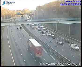 2 lanes of M60 closed in both directions due to emergency repairs on gas mains