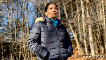 Health-care workers battled burnout before COVID-19 — now it's even worse, experts warn