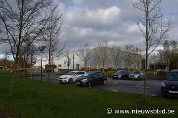 Gemeenten onderhandelen volop over locaties twee en maximum vier vaccinatiecentra in Meetjesland: “We geraken er wel uit”