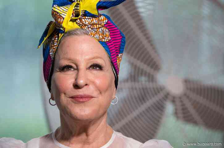 Bette Midler Says Trump Will ‘Burn the White House Down’ Before Leaving Office
