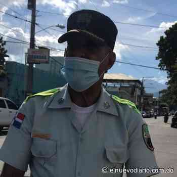 Denuncian teniente coronel de la DIGESETT despoja de carnet a comunicador de Bonao - El Nuevo Diario (República Dominicana)