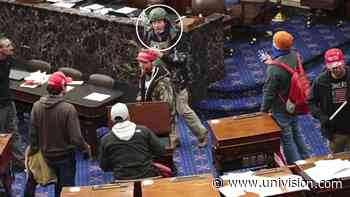 Arrestan en Texas a coronel retirado de la Fuerza Aérea captado en fotos en la invasión al capitolio de EEUU - Univision
