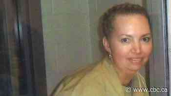 U.S. executes 1st woman on federal death row in nearly 7 decades