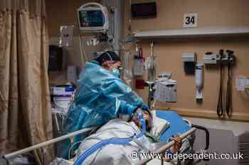US reports record-setting 4,300 Covid deaths in a single day