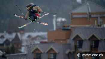 'Worrying' number of tourists from outside B.C. prompts Whistler doctor to call for travel ban