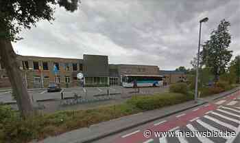 Bewoners van Oostkamp, Zedelgem, Jabbeke en Beernem kunnen straks terecht in deze twee vaccinatiecentra