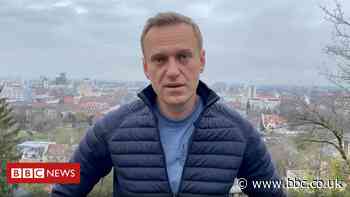 Russia Navalny: Poisoned opposition leader says he will fly home